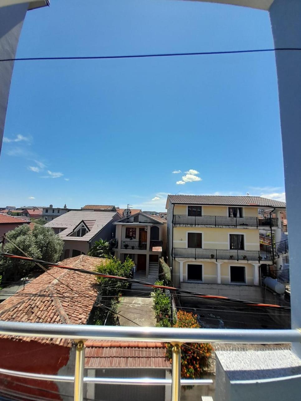 Aleksi&Eli Apartment Shkoder Exterior photo